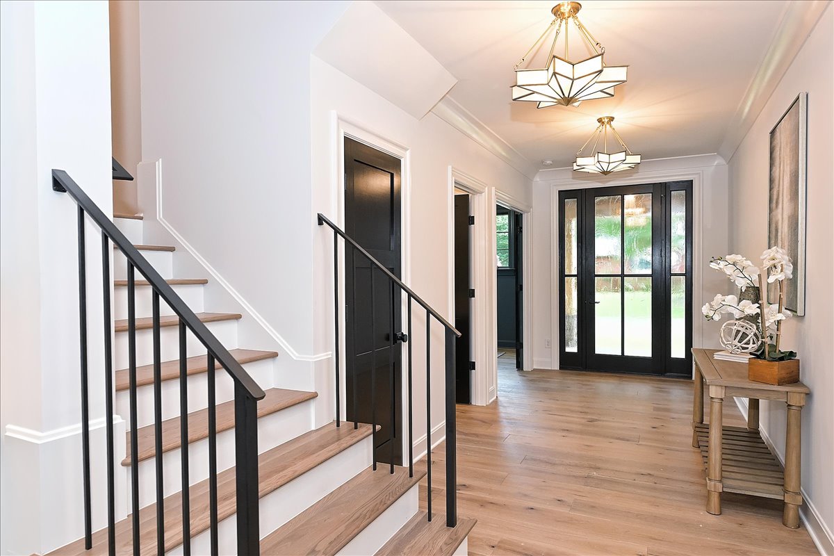 3209 Mayfield Avenue — view 5
