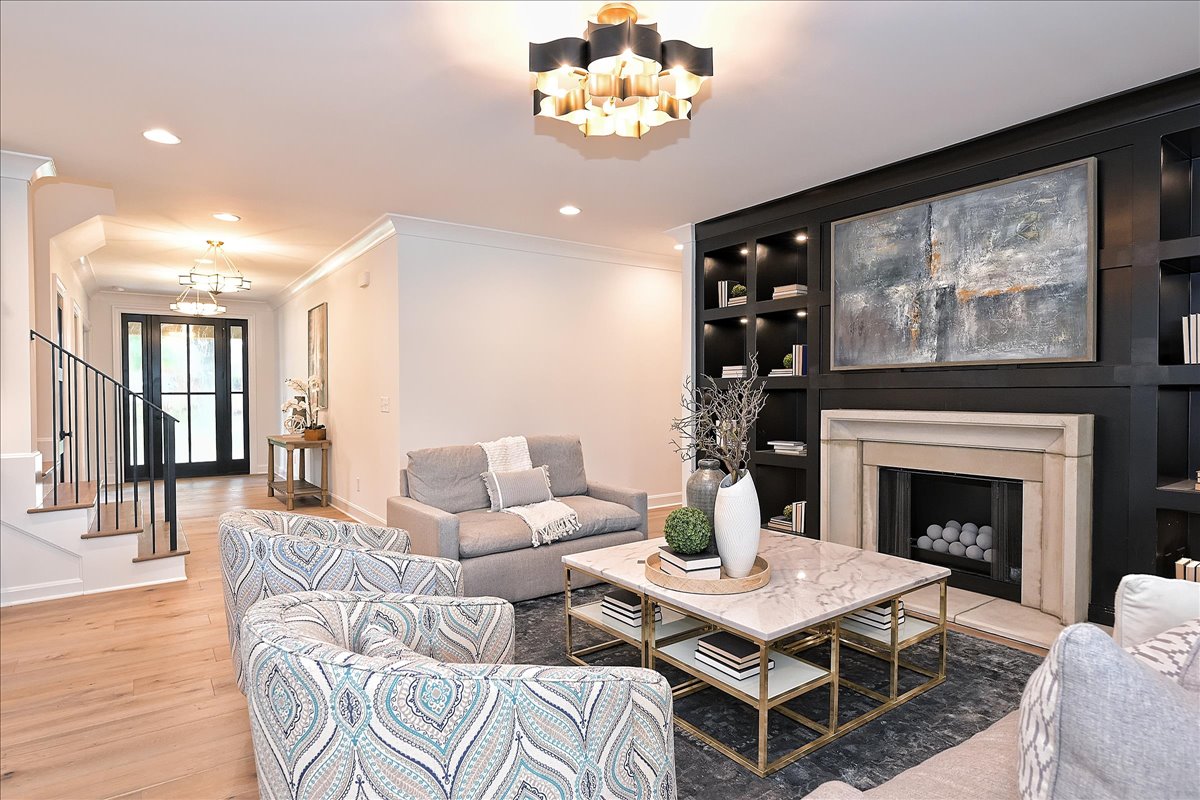 3209 Mayfield Avenue — view 8