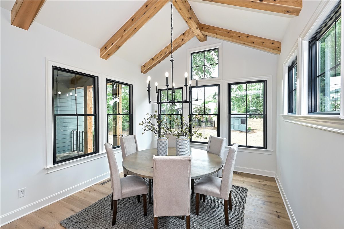 3209 Mayfield Avenue — view 13