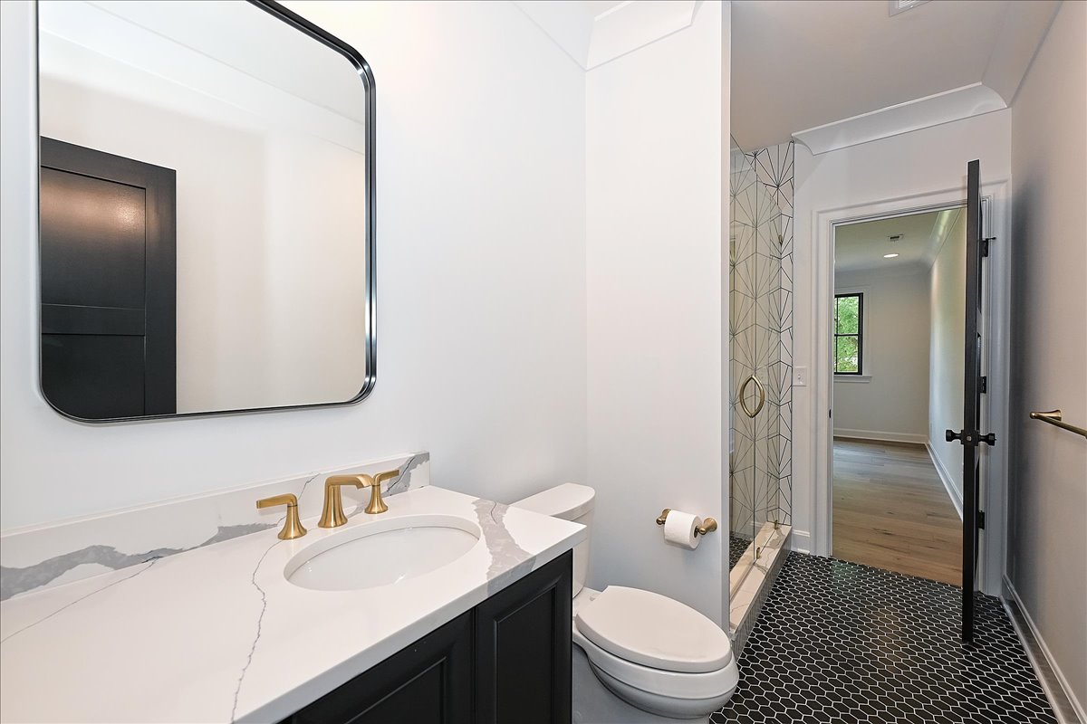 3209 Mayfield Avenue — view 34