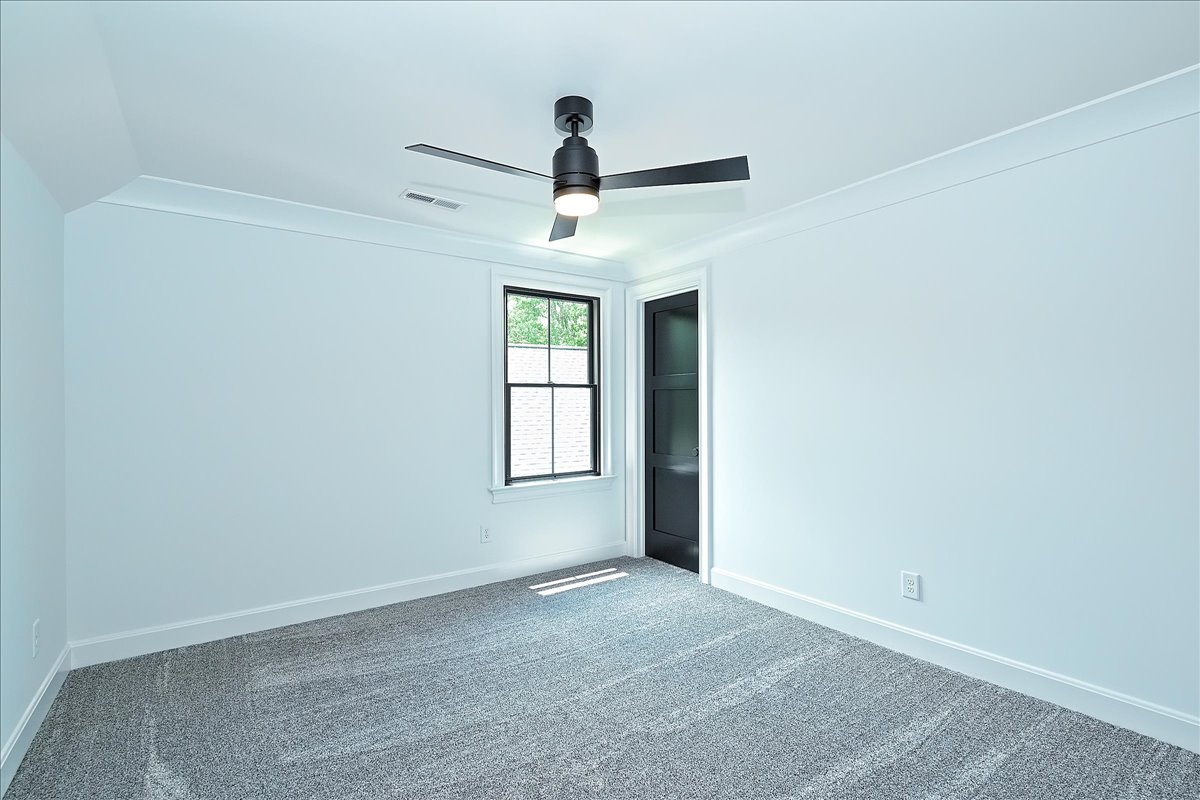 3209 Mayfield Avenue — view 39