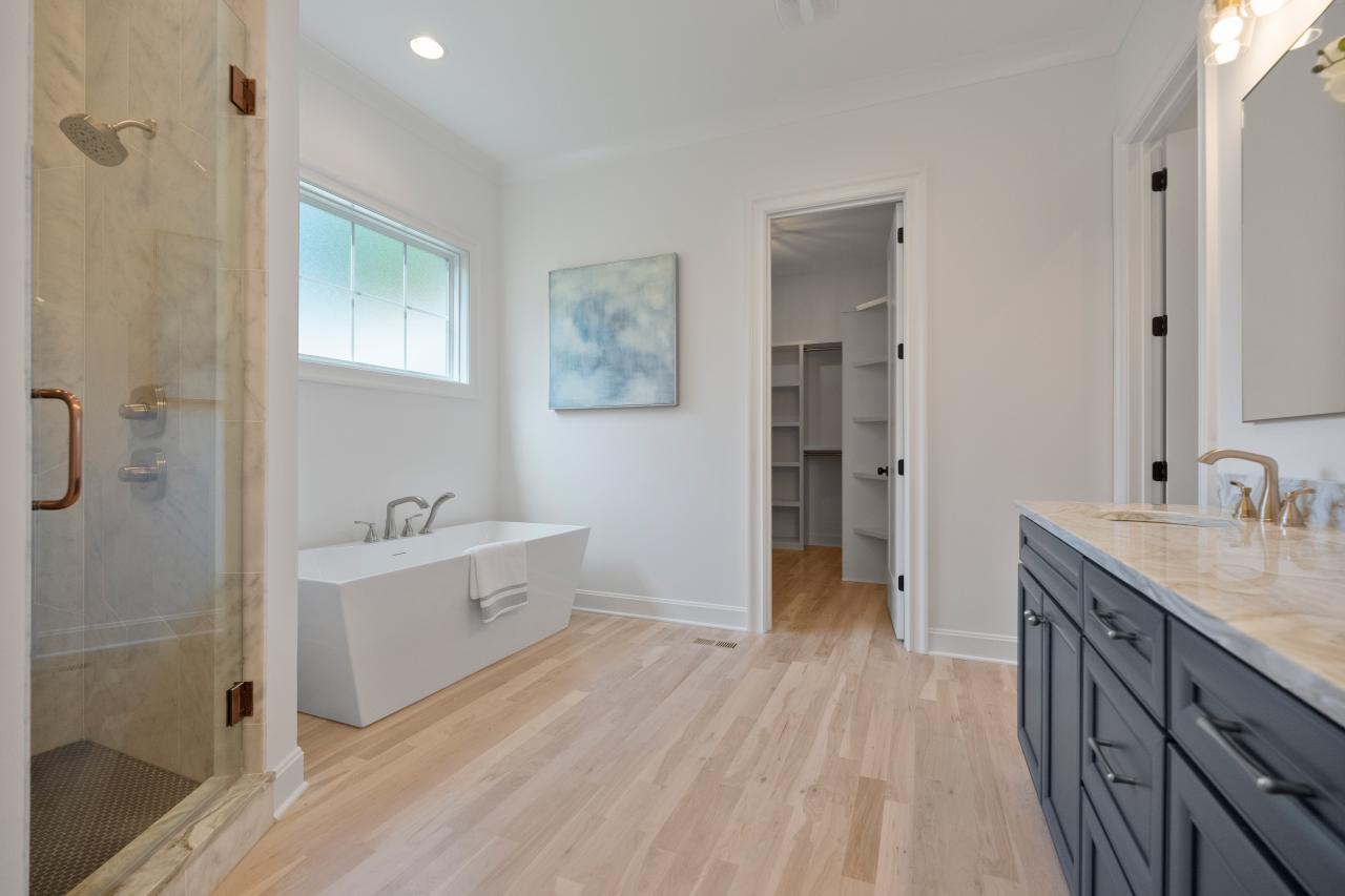 420 Melbourne Court — view 11